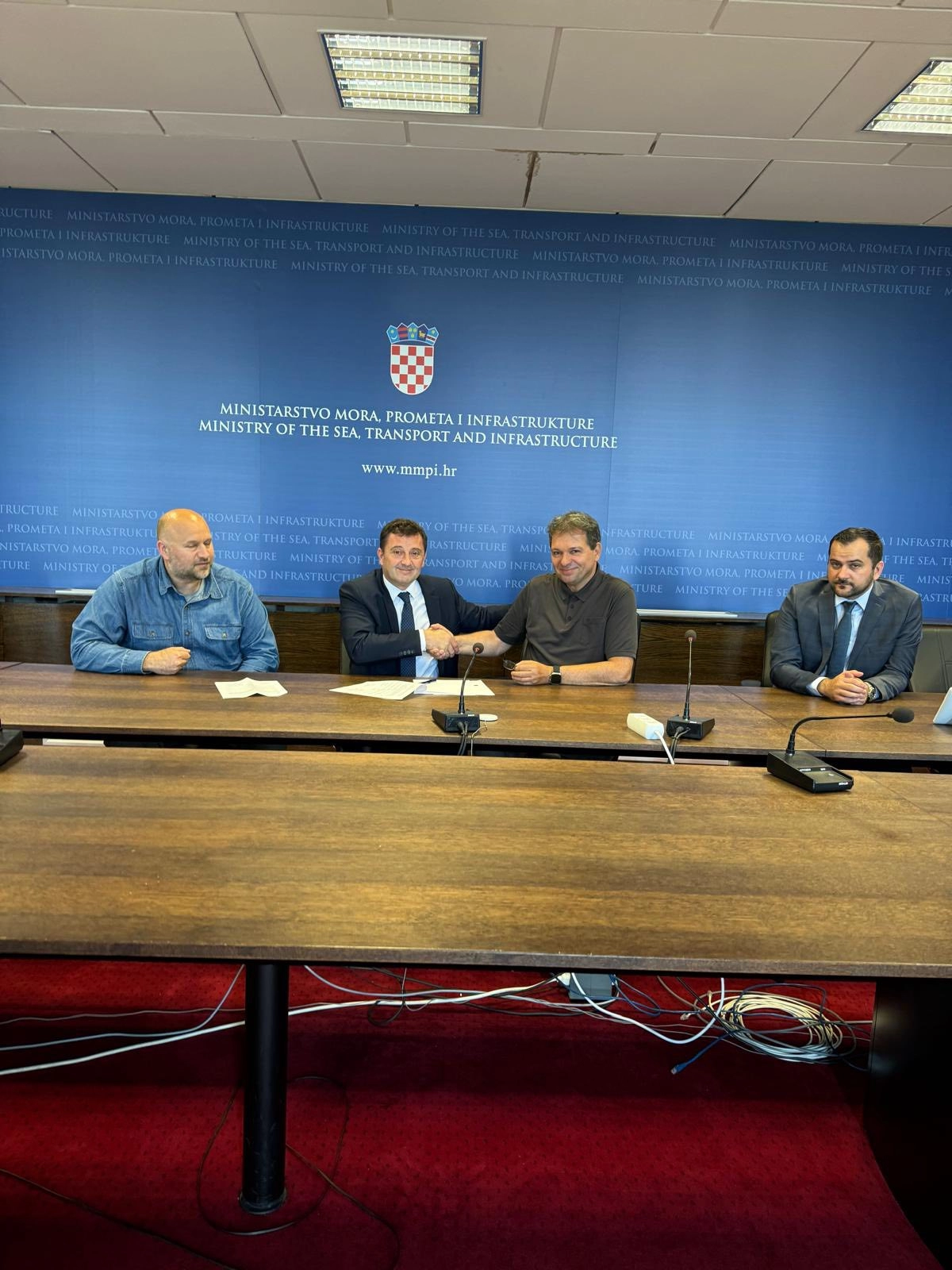 Kordić potpisao ugovor vrijedan 950.000 eura za mostarsku zračnu luku